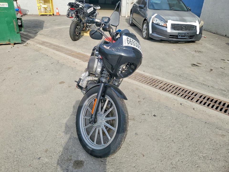 2008 Harley-davidson Xl1200 მანქანა იყიდება აუქციონზე, vin: 1HD1CZ3108K433210, აუქციონის ნომერი: 66930636