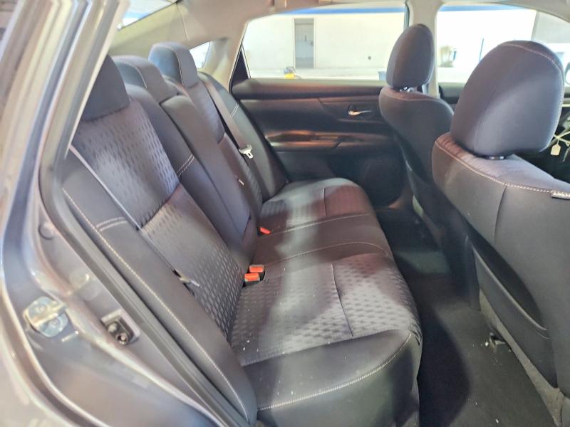 Продаж на аукціоні авто 2017 Nissan Altima, vin: 1N4AL3APXHC479780, номер лоту: 68693546