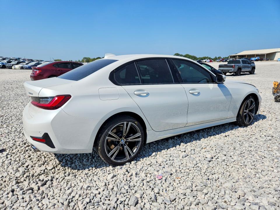 2022 Bmw 330i მანქანა იყიდება აუქციონზე, vin: 3MW5R1J04N8C45832, აუქციონის ნომერი: 67863236