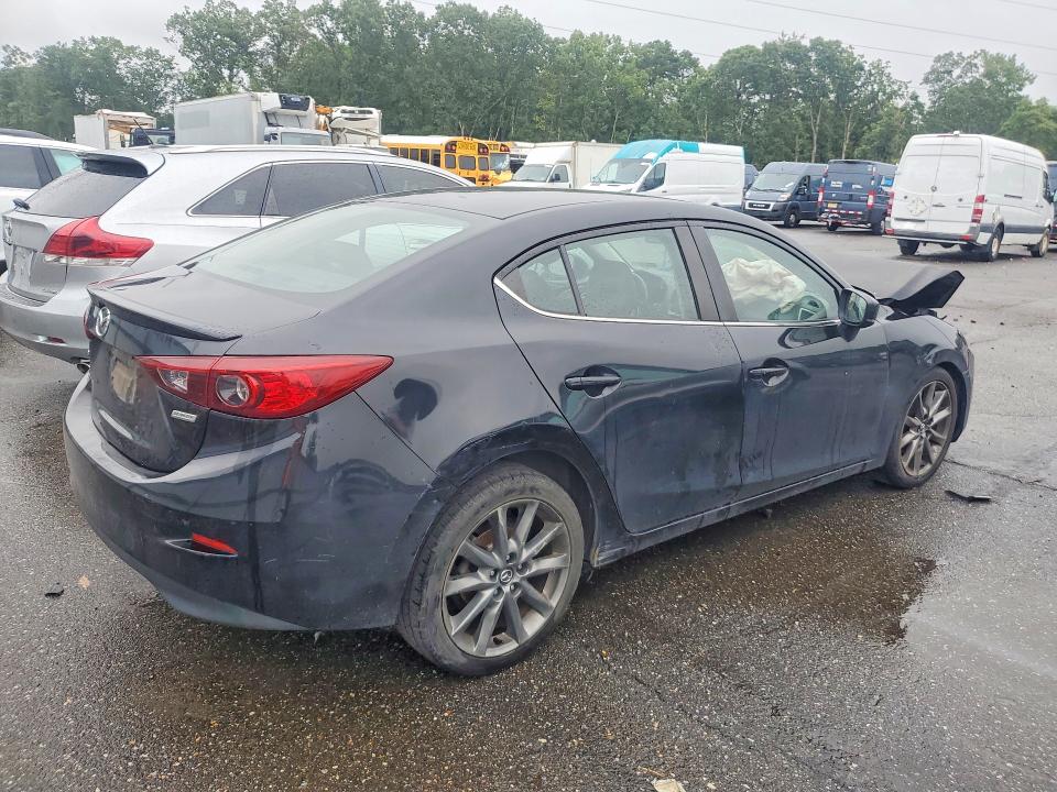 2018 Mazda 3 მანქანა იყიდება აუქციონზე, vin: 3MZBN1V33JM182730, აუქციონის ნომერი: 64100606