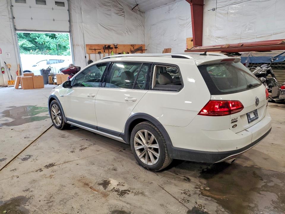 67413316 :رقم المزاد ، 3VWH17AU9HM519015 vin ، 2017 Volkswagen Golf Alltrack مزاد بيع