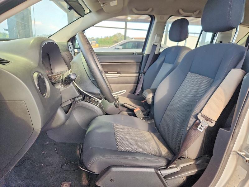 2010 Jeep Compass მანქანა იყიდება აუქციონზე, vin: 1J4NF4FB0AD584733, აუქციონის ნომერი: 67317726
