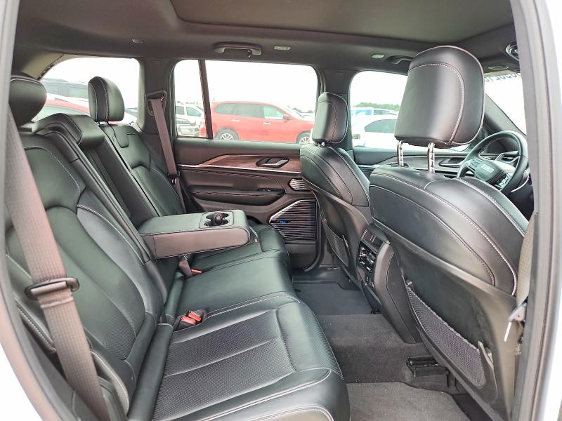 68982186 :رقم المزاد ، 1C4RJHDT2N8582800 vin ، 2022 Jeep Grand Cherokee مزاد بيع