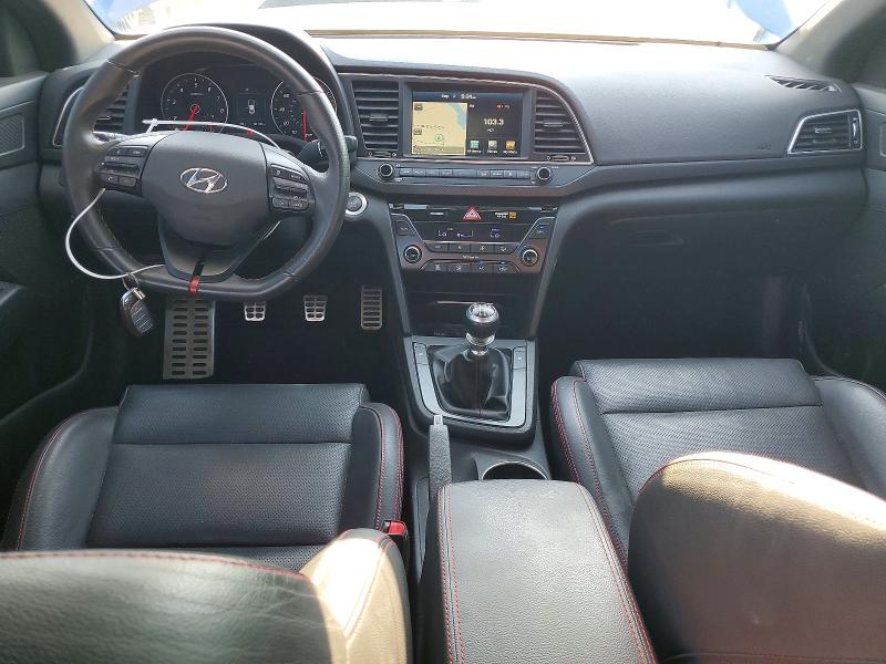 67734766 :رقم المزاد ، KMHD04LB8HU335335 vin ، 2017 Hyundai Elantra مزاد بيع