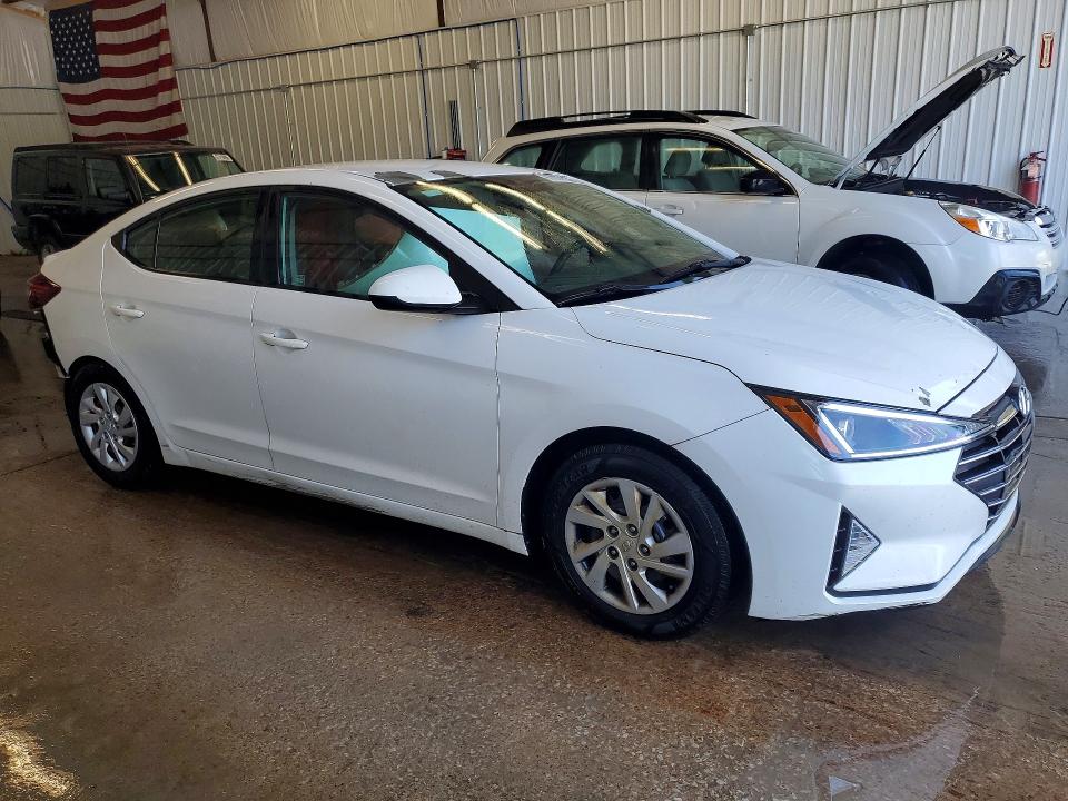 67070326 :رقم المزاد ، 5NPD74LF4KH469988 vin ، 2019 Hyundai Elantra مزاد بيع