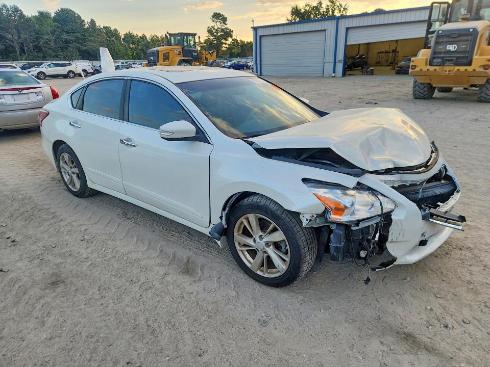 Продажа на аукционе авто 2014 Nissan Altima, vin: 1N4AL3AP1EC327625, номер лота: 68972796