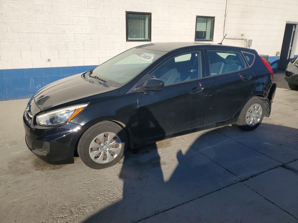 Auction sale of the 2017 Hyundai Accent, vin: KMHCT5AEXHU353468, lot number: 67489236