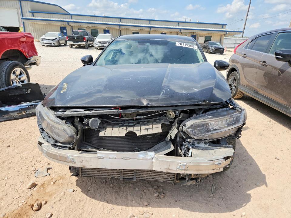 2018 Honda Accord მანქანა იყიდება აუქციონზე, vin: 1HGCV2F6XJA003829, აუქციონის ნომერი: 70119206