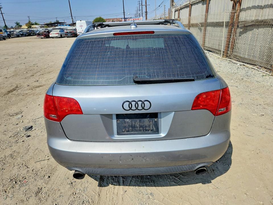 2005 Audi A4 მანქანა იყიდება აუქციონზე, vin: WAUKF68E15A436610, აუქციონის ნომერი: 70557506