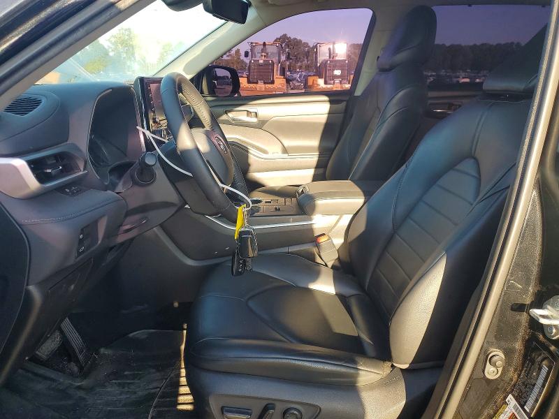2021 Toyota Highlander მანქანა იყიდება აუქციონზე, vin: 5TDHBRCH6MS521357, აუქციონის ნომერი: 68678236