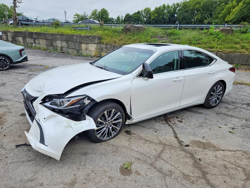 2020 Lexus Es მანქანა იყიდება აუქციონზე, vin: 58ADZ1B11LU056081, აუქციონის ნომერი: 67147306