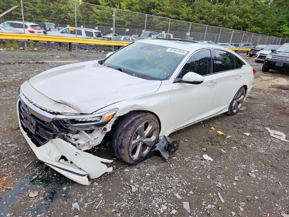 67461846 :رقم المزاد ، 1HGCV1F97JA029759 vin ، 2018 Honda Accord مزاد بيع