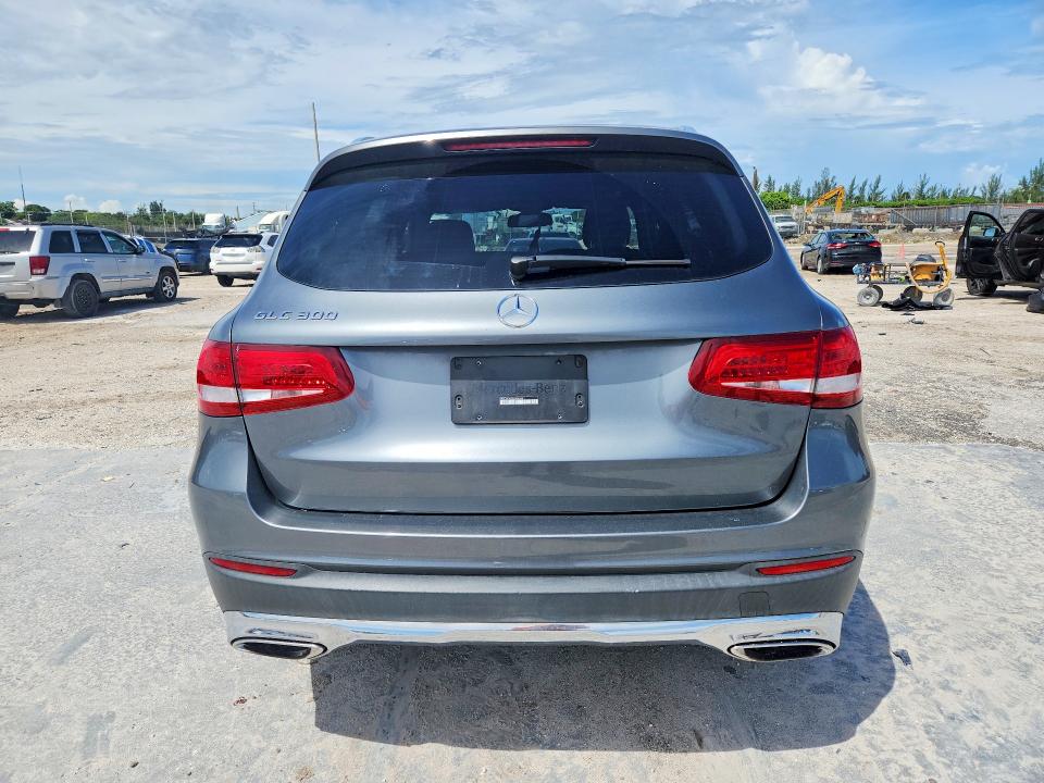 69155406 :رقم المزاد ، WDC0G4JB8JV048461 vin ، 2018 Mercedes-benz Glc مزاد بيع