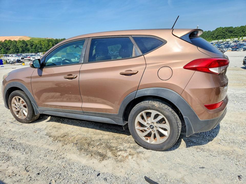69247746 :رقم المزاد ، KM8J23A40HU385657         vin ، 2017 Hyundai Tucson مزاد بيع