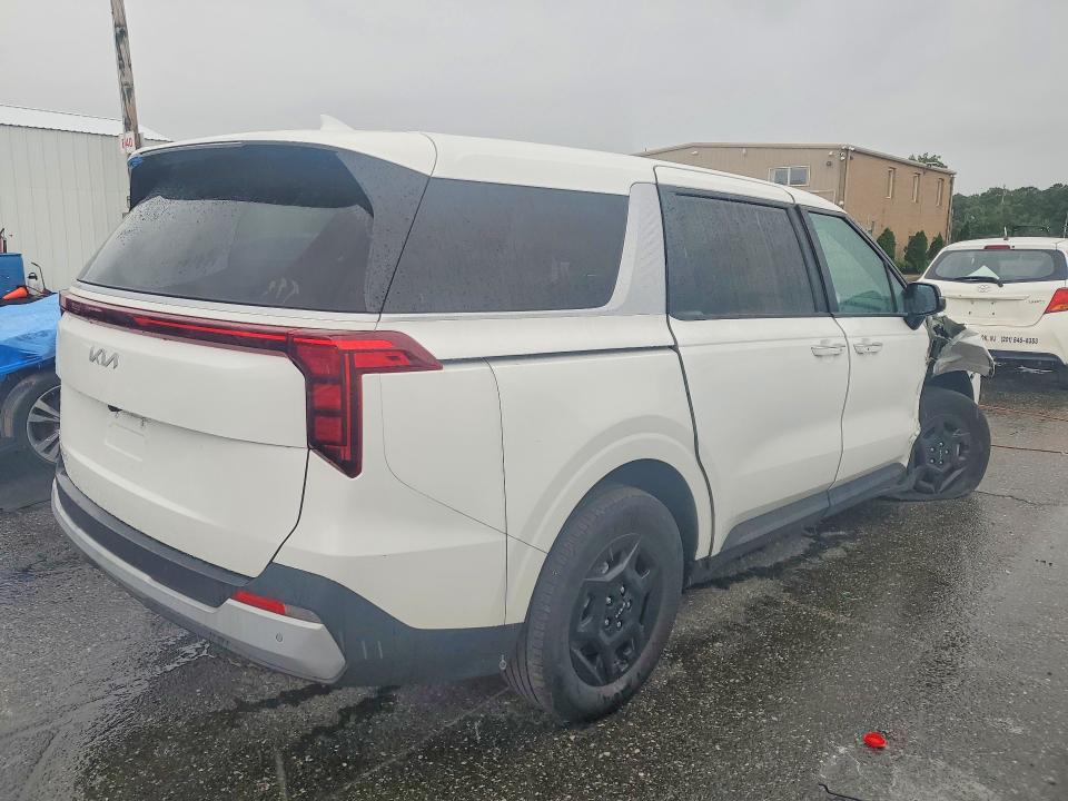 2025 Kia Carnival მანქანა იყიდება აუქციონზე, vin: KNDNB5K37S6546220, აუქციონის ნომერი: 67110066