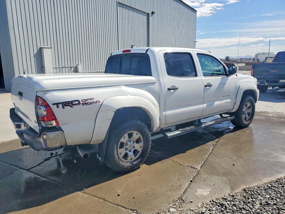 Aukcja sprzedaży 2015 Toyota Tacoma, vin: 3TMLU4EN8FM194621, numer aukcji: 69815876