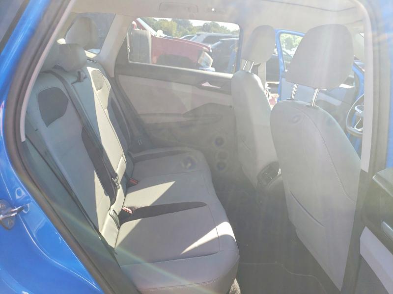 67492736 :رقم المزاد ، 3VVLX7B26NM092950 vin ، 2022 Volkswagen Taos مزاد بيع