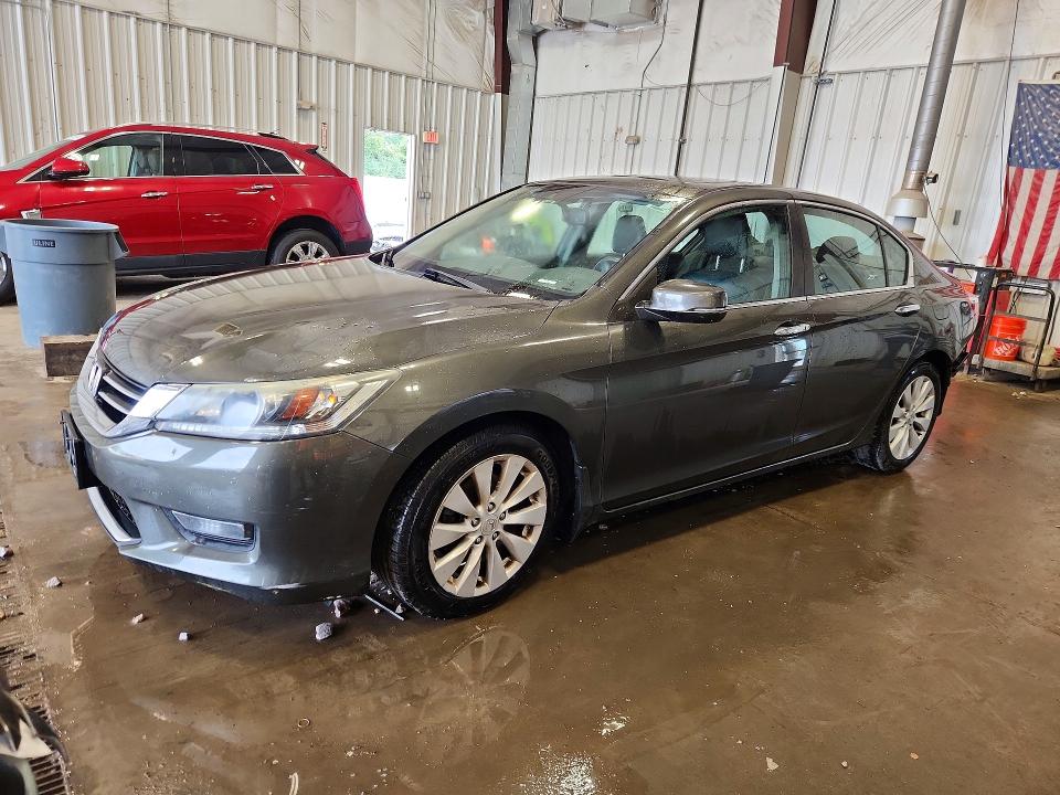 69318836 :رقم المزاد ، 1HGCR2F80FA038327 vin ، 2015 Honda Accord مزاد بيع