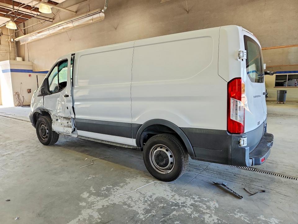 67500816 :رقم المزاد ، 1FTYR1ZM0JKA67742 vin ، 2018 Ford Transit مزاد بيع
