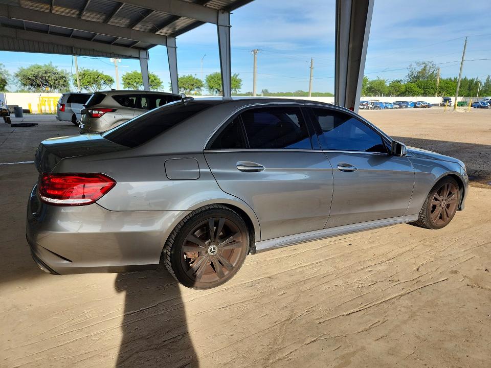 2014 Mercedes-benz E მანქანა იყიდება აუქციონზე, vin: WDDHF5KB3EA880504, აუქციონის ნომერი: 70727316