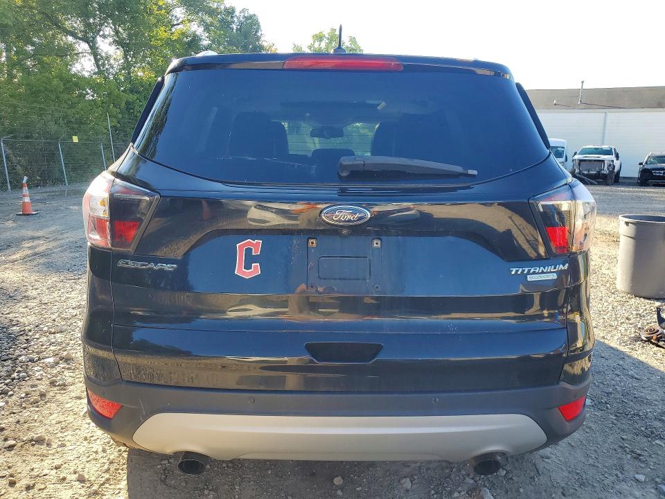 Продажа на аукционе авто 2017 Ford Escape, vin: 1FMCU0JD3HUA59367, номер лота: 68859386