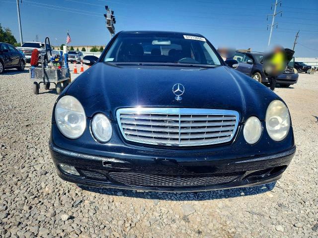 67213656 :رقم المزاد ، WDBUF83J54X118706 vin ، 2004 Mercedes-benz E مزاد بيع
