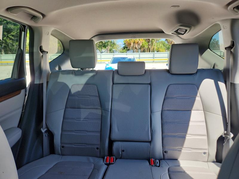 70655176 :رقم المزاد ، 7FARW1H81JE000196 vin ، 2018 Honda Cr-v مزاد بيع
