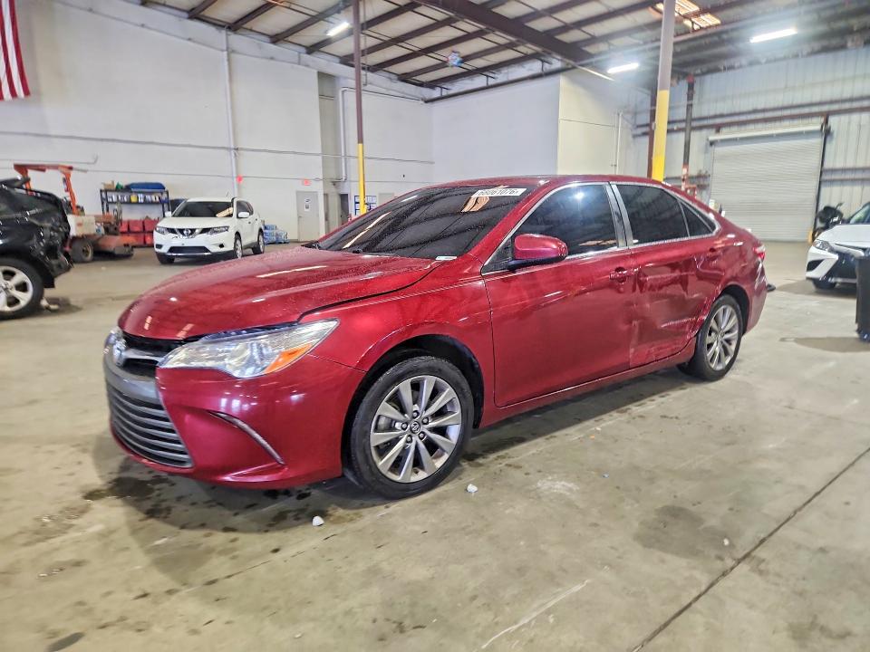 68061076 :رقم المزاد ، 4T1BF1FK3HU730796 vin ، 2017 Toyota Camry مزاد بيع