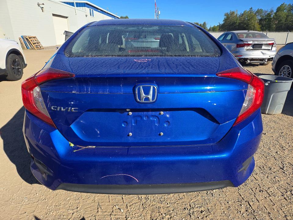 2018 Honda Civic მანქანა იყიდება აუქციონზე, vin: 2HGFC2E55JH004643, აუქციონის ნომერი: 70272516
