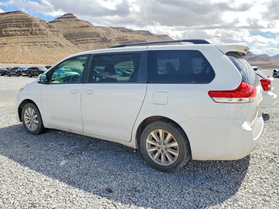 Продаж на аукціоні авто 2013 Toyota Sienna, vin: 5TDJK3DC7DS069792, номер лоту: 69091306