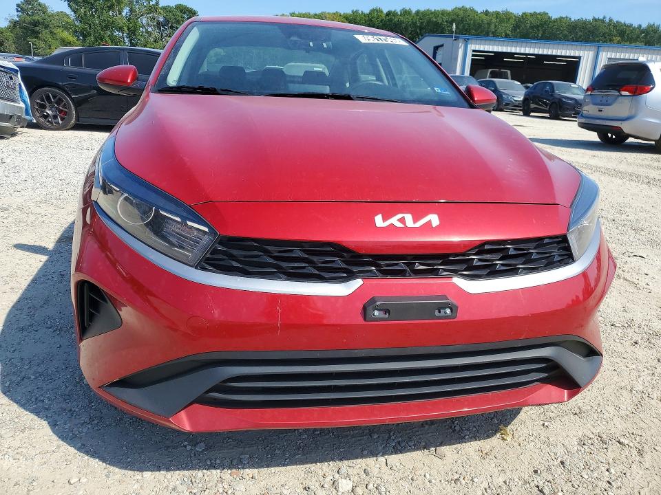 2023 Kia Forte მანქანა იყიდება აუქციონზე, vin: 3KPF24AD4PE581923, აუქციონის ნომერი: 69617546