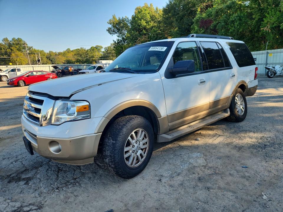 Продажа на аукционе авто 2011 Ford Expedition, vin: 1FMJU1H58BEF47226, номер лота: 69954156