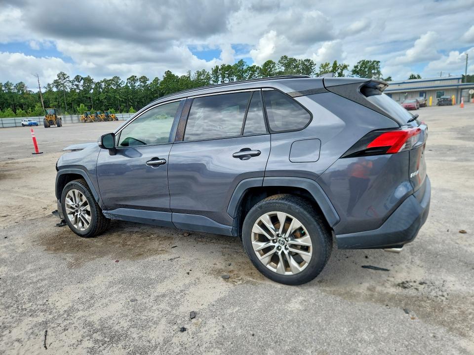 Auction sale of the 2019 Toyota Rav4, vin: JTMC1RFV1KD008346, lot number: 67839336