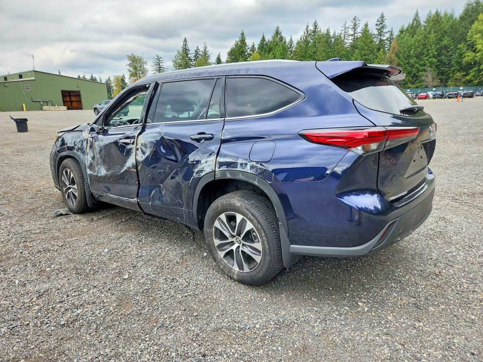 Продаж на аукціоні авто 2022 Toyota Highlander, vin: 5TDHZRBH7NS230008, номер лоту: 68414786