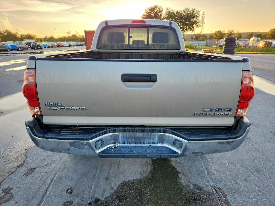 2005 Toyota Tacoma მანქანა იყიდება აუქციონზე, vin: 5TEKU72N25Z031563, აუქციონის ნომერი: 67438066