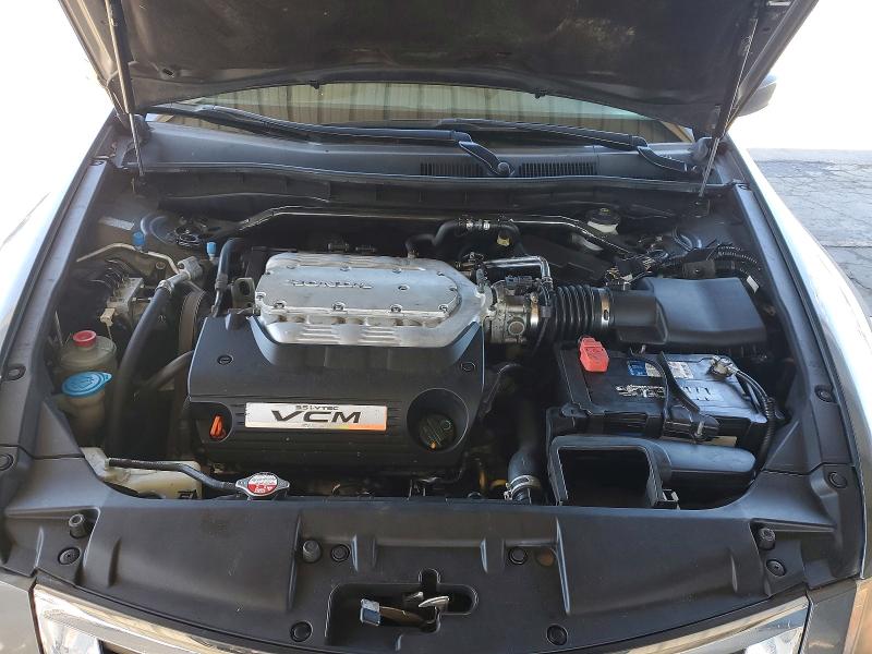 67924806 :رقم المزاد ، 1HGCP36838A053676 vin ، 2008 Honda Accord مزاد بيع