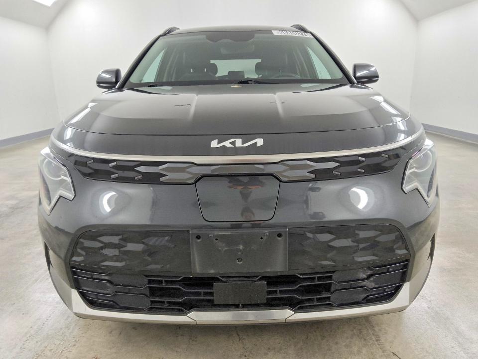 Продаж на аукціоні авто 2024 Kia Niro, vin: KNDCR3L15R5121468, номер лоту: 68800276
