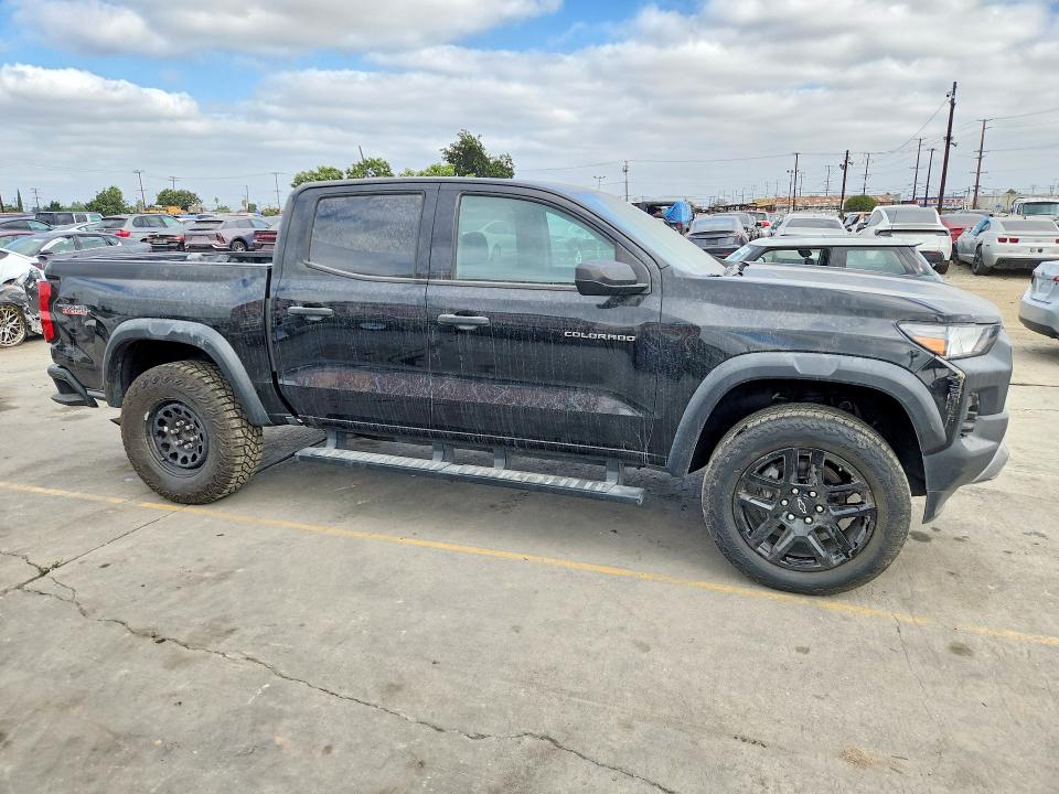 69186056 :رقم المزاد ، 1GCPTEEK6P1133170         vin ، 2023 Chevrolet Colorado مزاد بيع