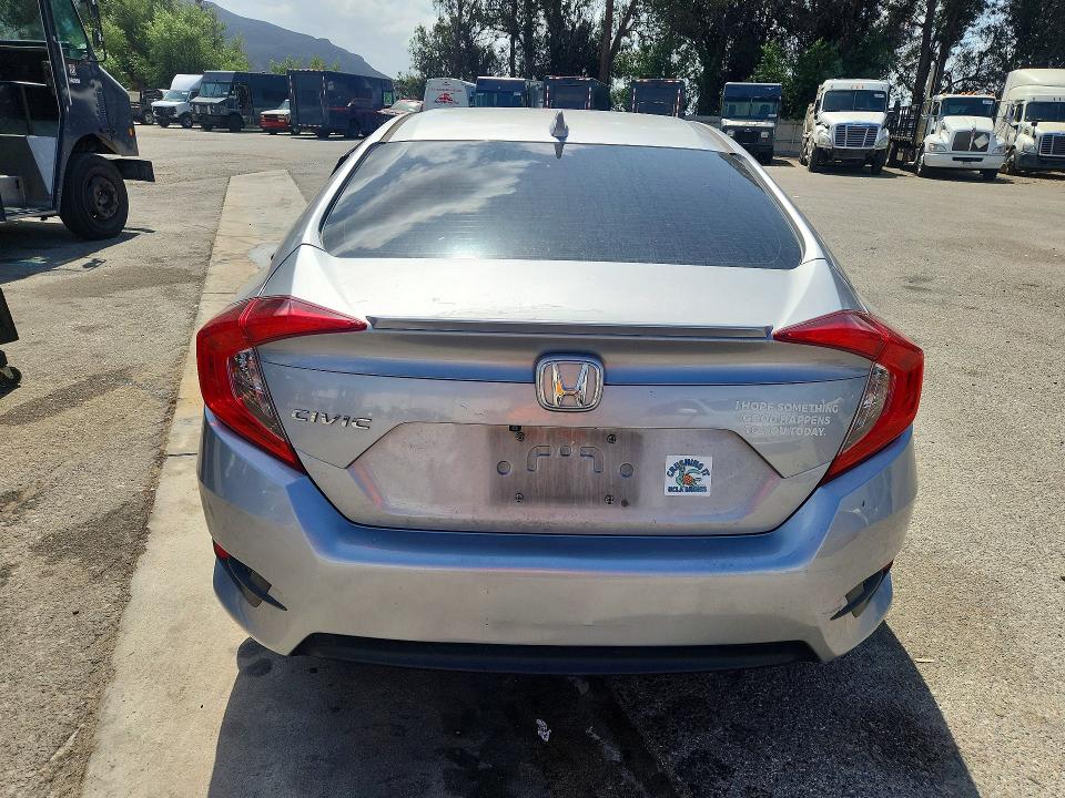 Продажа на аукционе авто 2018 Honda Civic, vin: JHMFC1F81JX006899, номер лота: 68791376