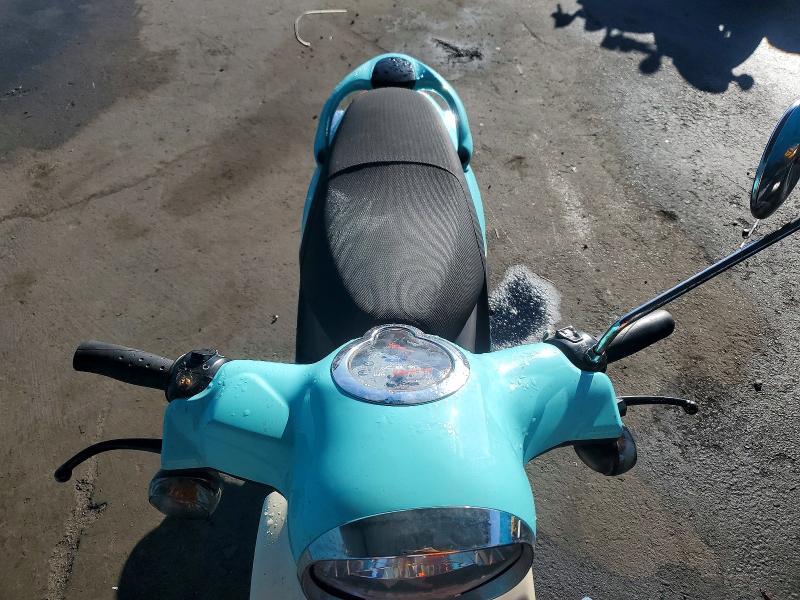 67916086 :رقم المزاد ، RFVPAC209N1020961 vin ، 2022 Genuine Scooter Co. Buddy مزاد بيع