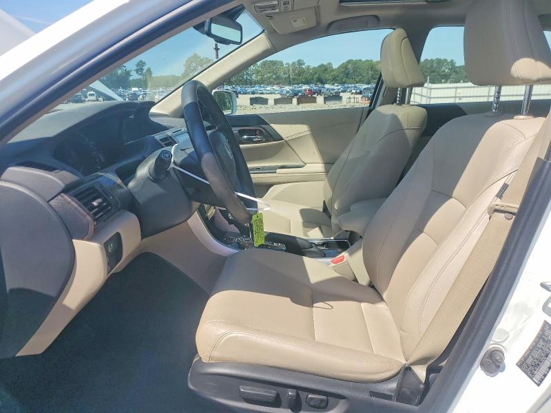 Продажа на аукционе авто 2017 Honda Accord, vin: JHMCR6F5XHC002792, номер лота: 68858546