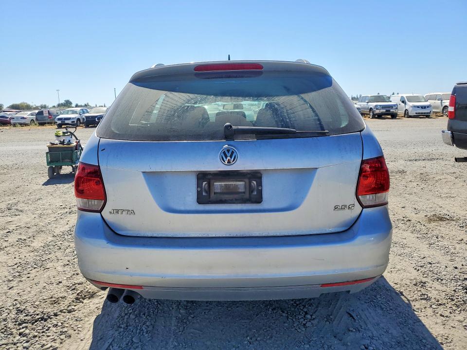 70875216 :رقم المزاد ، 3VWKP7AJ8EM617328 vin ، 2014 Volkswagen Jetta مزاد بيع