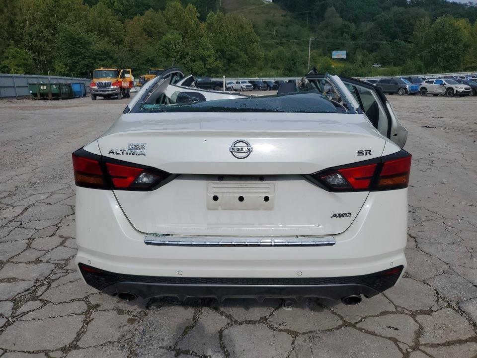 68415926 :رقم المزاد ، 1N4BL4CW1MN410831 vin ، 2021 Nissan Altima مزاد بيع