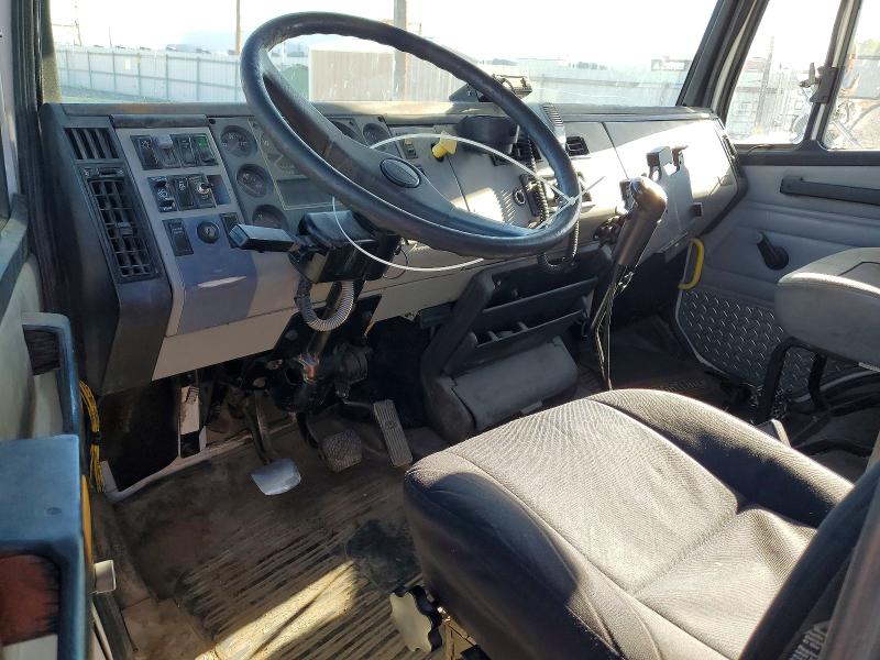 Продажа на аукционе авто 2000 Freightliner Fl70, vin: 1FV6HFBA2YHB99603, номер лота: 68026626