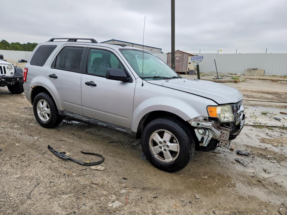 Продаж на аукціоні авто 2010 Ford Escape, vin: 1FMCU0D77AKC67257, номер лоту: 69335756