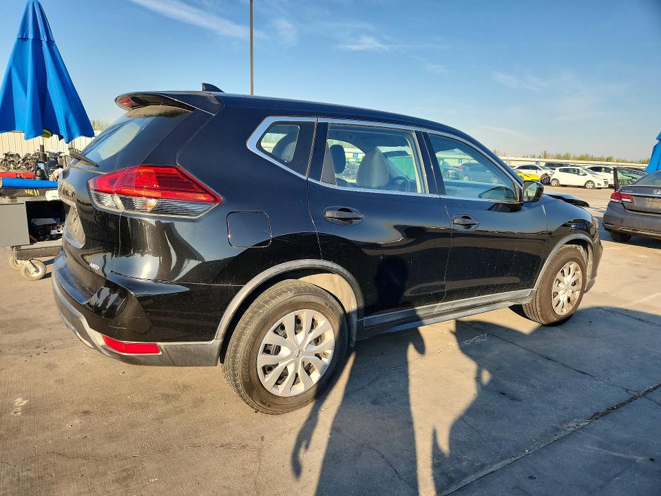 Продажа на аукционе авто 2017 Nissan Rogue, vin: KNMAT2MV0HP544188, номер лота: 69913056