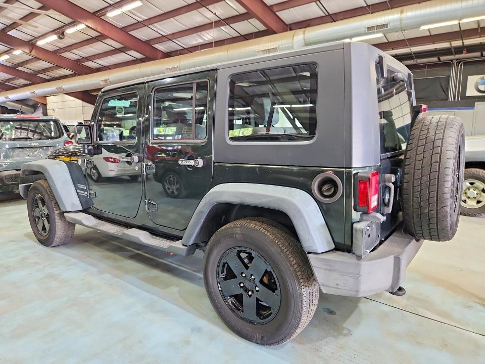 2010 Jeep Wrangler Unlimited მანქანა იყიდება აუქციონზე, vin: 1J4BA3H11AL101983, აუქციონის ნომერი: 70157056