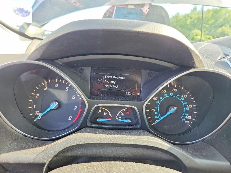 67850166 :رقم المزاد ، 1FMCU0JX4FUA14817 vin ، 2015 Ford Escape مزاد بيع
