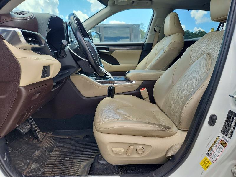 68603536 :رقم المزاد ، 5TDXBRCH8MS520416 vin ، 2021 Toyota Highlander Hybrid مزاد بيع