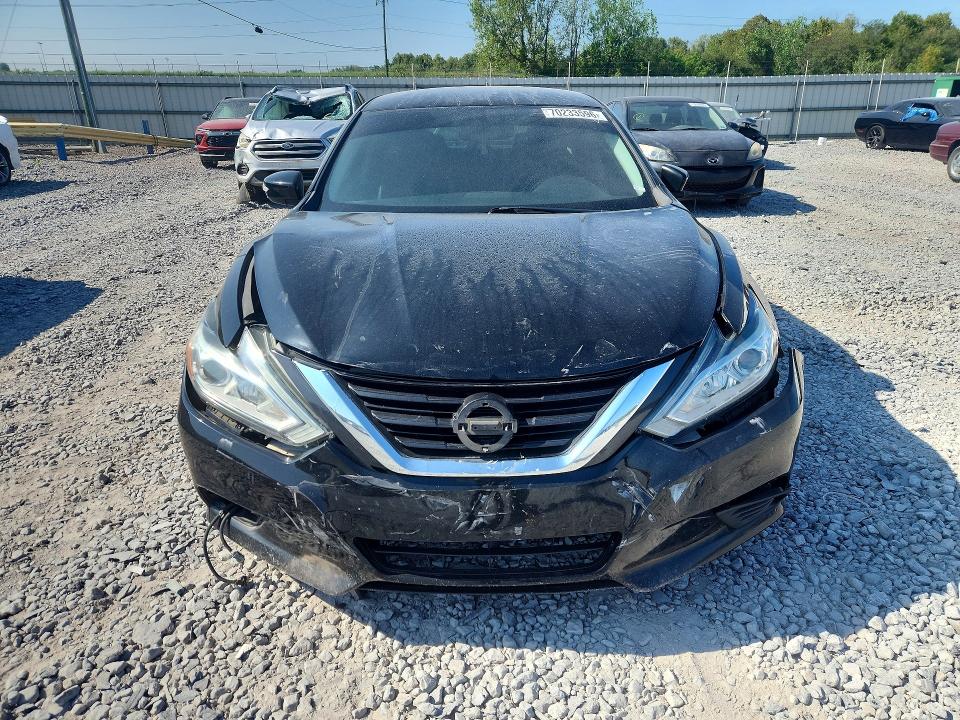 Auction sale of the 2018 Nissan Altima, vin: 1N4AL3AP5JC127793, lot number: 70233596